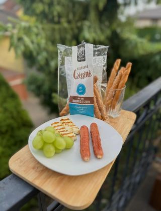 Poznáš ten pocit, keď si dáš svoje obľúbené jedlo a niečo tomu stále chýba? Presne vtedy prichádzajú na scénu grissini –...